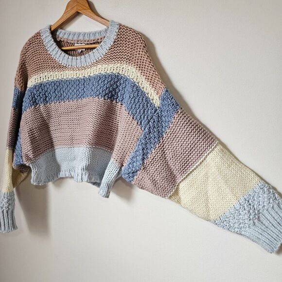 NWT LE LIS COLOR BLOCK SEMI CROP CHUNKY OVERSIZED PULLOVER SWEATER SZ M - Picture 1 of 14